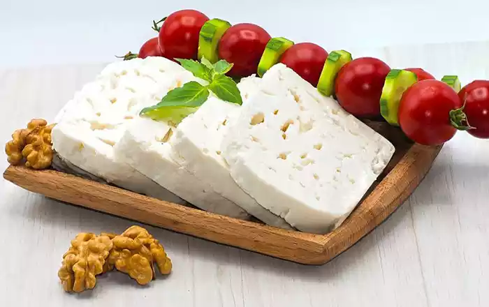 https://shp.aradbranding.com/قیمت پنیر سنتی گوسفندی لیقوان با کیفیت ارزان + خرید عمده