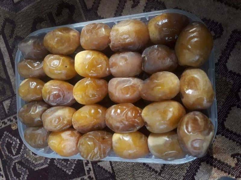 فروش خرما عسلی مروارید سیاه + قیمت خرید به صرفه