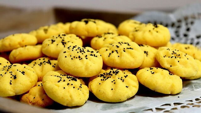 https://shp.aradbranding.com/خرید و قیمت کلوچه برنجی شیرازی + فروش عمده