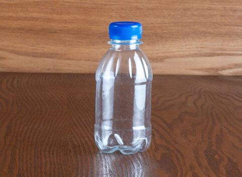 خرید بطری کوچک پلاستیکی + قیمت فروش استثنایی