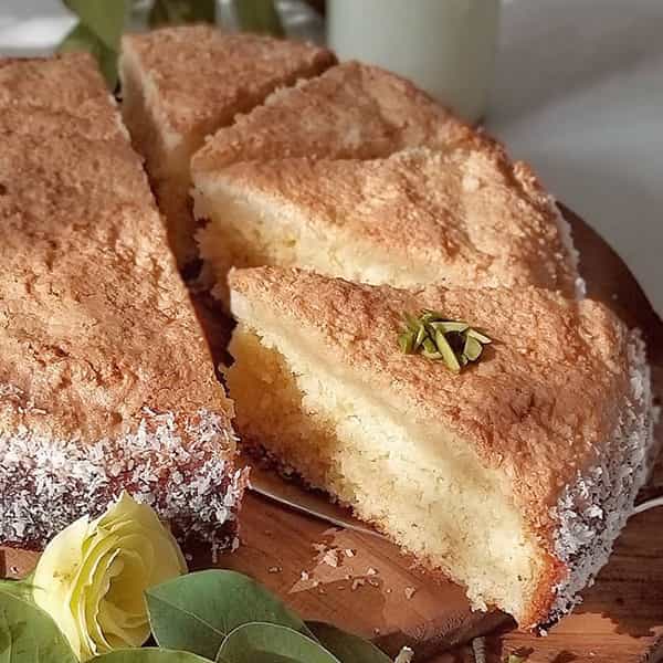 https://shp.aradbranding.com/خرید و فروش کیک نارگیلی ساده با شرایط فوق العاده