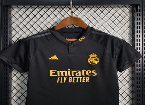 قیمت لباس فوتبالی بچه گانه + خرید باور نکردنی