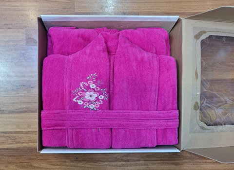 https://shp.aradbranding.com/قیمت خرید حوله تن پوش گلدار عمده به صرفه و ارزان