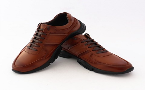 خرید و فروش کفش های چرمی مردانه با شرایط فوق العاده