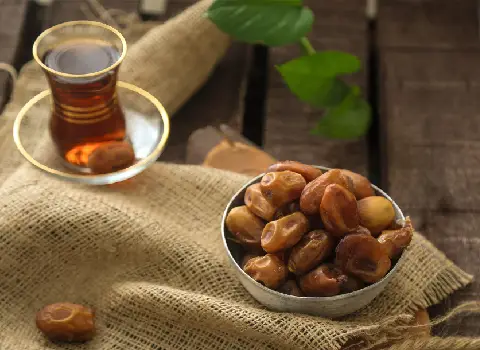 خرید خرما فله زاهدی + قیمت فروش استثنایی