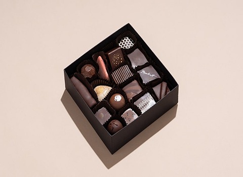 https://shp.aradbranding.com/قیمت خرید جعبه بسته بندی شکلات عمده به صرفه و ارزان
