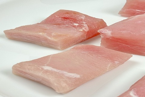 خرید گوشت ماهی حلوا سفید + قیمت فروش استثنایی