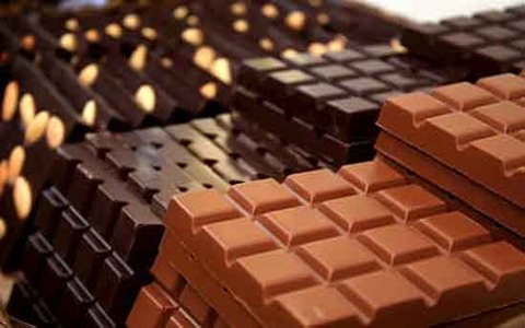 خرید و قیمت شکلات تلخ کاکائویی + فروش عمده