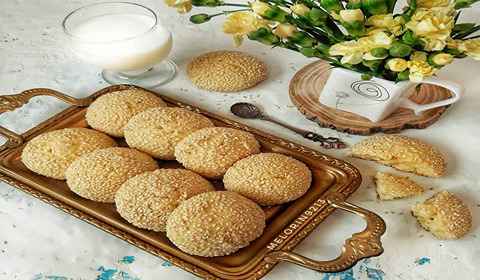 فروش کلوچه کنجدی مغزدار + قیمت خرید به صرفه