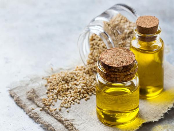 قیمت خرید روغن کنجد درجه یک + فروش ویژه