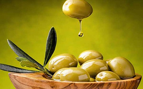 خرید روغن زیتون با بو + قیمت فروش استثنایی