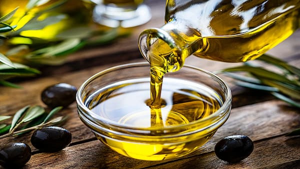 خرید و قیمت روغن زیتون اصل + فروش عمده