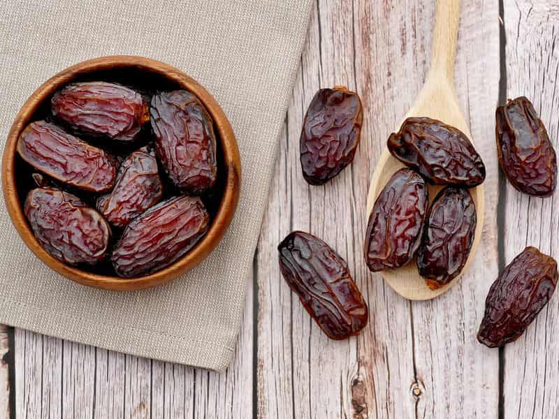 خرما خشک زاهدی با کیفیت و قیمت عالی