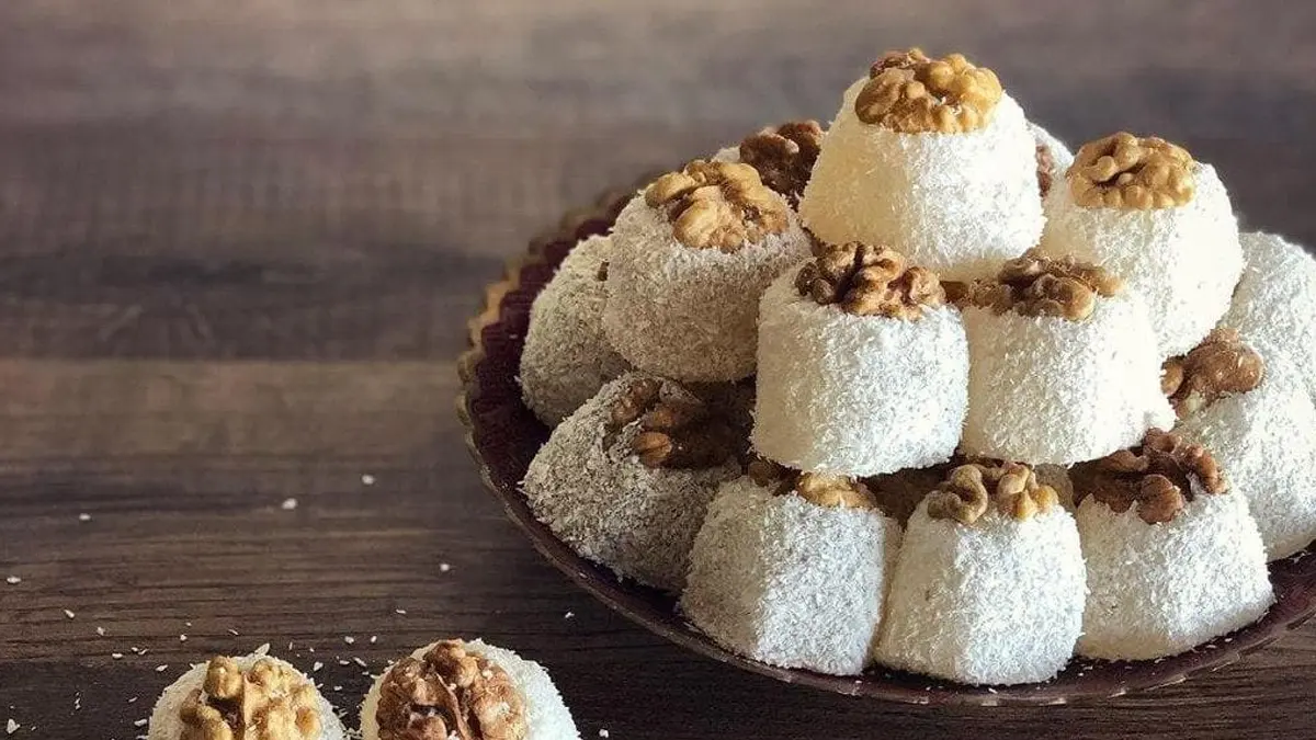 خرید مسقطی با پودر نارگیل + قیمت فروش استثنایی