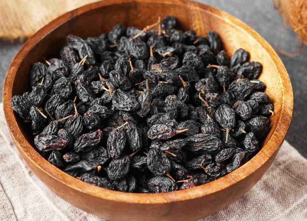 خرید کشمش مویز سیاه هسته دار + قیمت فروش استثنایی