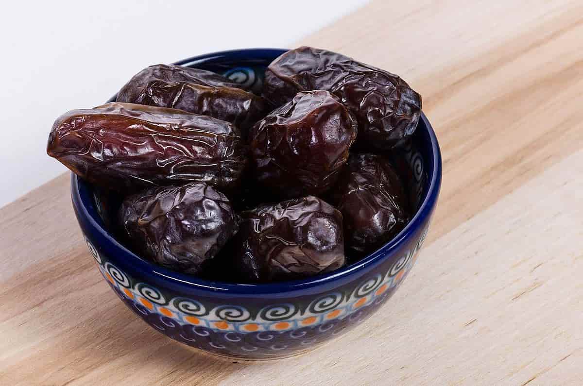 قیمت خرید رطب مضافتی بم با فروش عمده