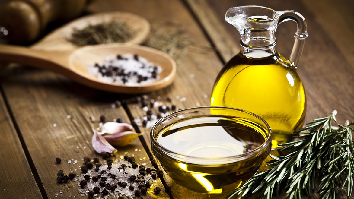 قیمت روغن زیتون محلی رودبار + خرید باور نکردنی