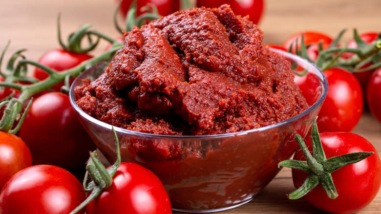 قیمت خرید رب گوجه فرنگی خارجی با فروش عمده