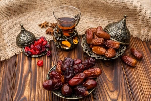 قیمت خرما کبکاب مشکین با کیفیت ارزان + خرید عمده