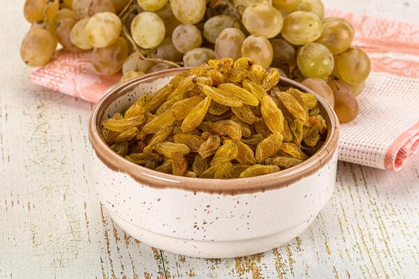 قیمت خرید کشمش پلویی سایه خشک با فروش عمده