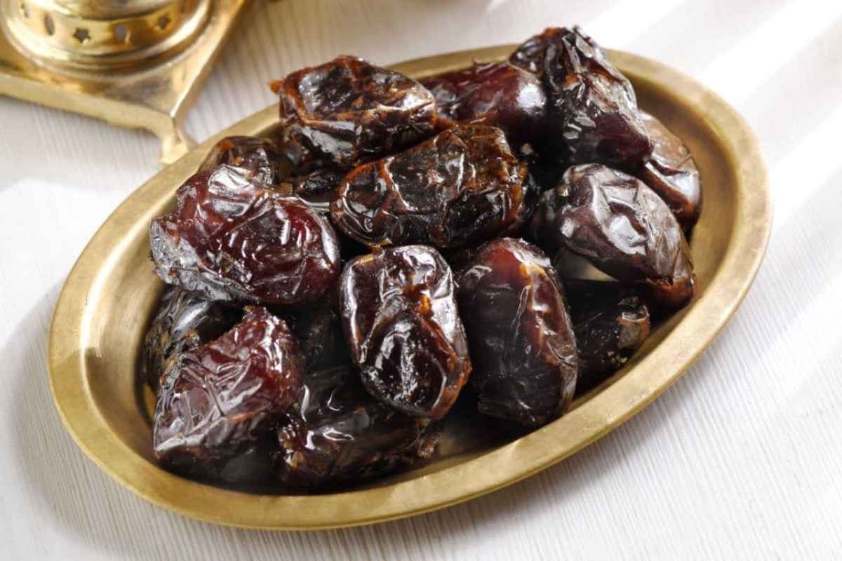 فروش خرما زاهدی پشتکوه + قیمت خرید به صرفه