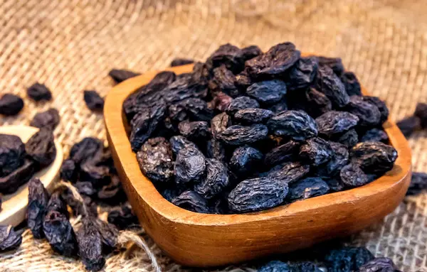 راهنمای خرید کشمش قرمز هسته دار + قیمت عالی