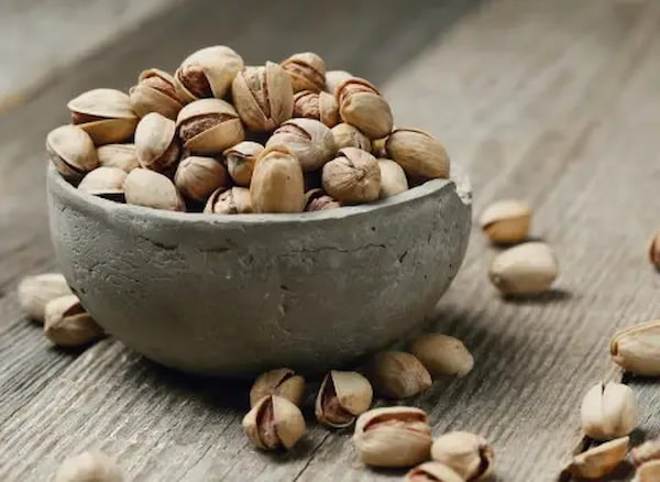 خرید پسته احمد آقایی ممتاز + قیمت فروش استثنایی