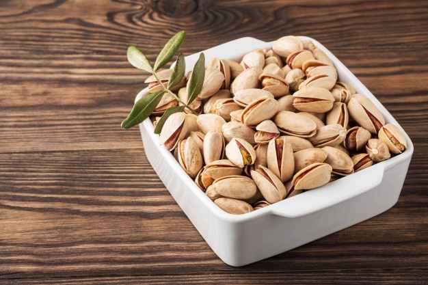 قیمت و خرید پسته بادامی سفید + فروش ارزان