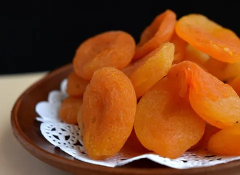 خرید و فروش قیسی زردآلو خشک با شرایط فوق العاده