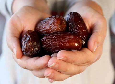 خرید خرما شاهانی خشک + قیمت فروش استثنایی