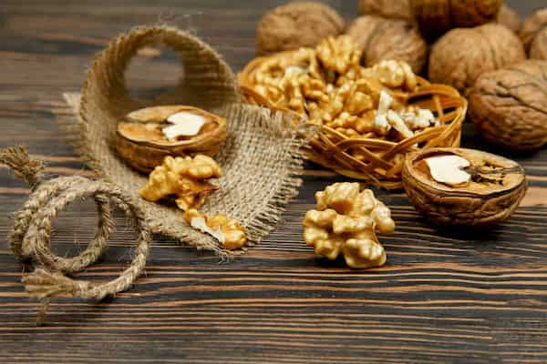 قیمت خرید مغز گردو پنج کیلویی عمده به صرفه و ارزان
