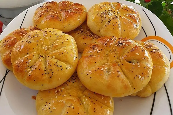 فروش کیک و کلوچه عمده + قیمت خرید به صرفه