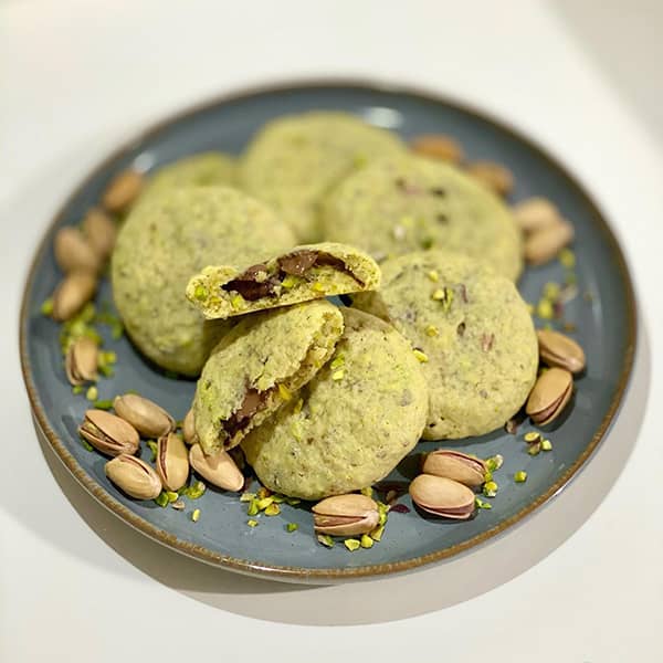 قیمت شیرینی نارگیلی پسته ای با کیفیت ارزان + خرید عمده