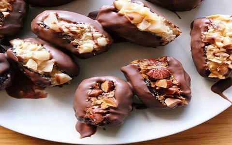 قیمت خرید خرما شکلاتی با مغز گردو + فروش ویژه