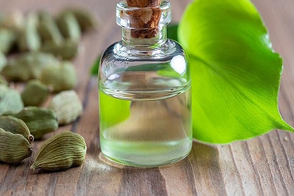 خرید و قیمت عرق هل اصل + فروش عمده