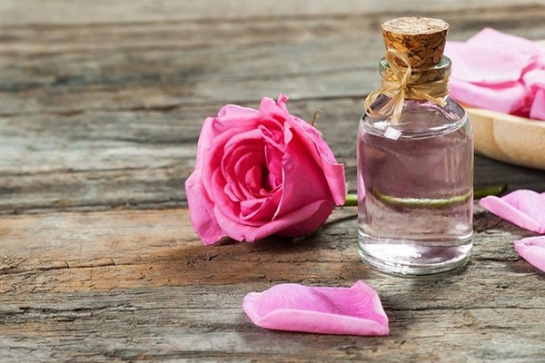 قیمت خرید عرق شاتره و گلاب با فروش عمده