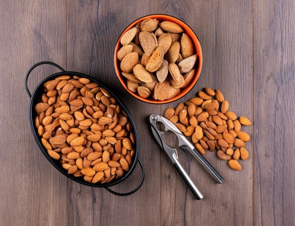 خرید بادام سنگی ایرانی + قیمت فروش استثنایی