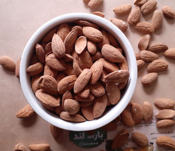 قیمت مغز بادام منقا + خرید باور نکردنی