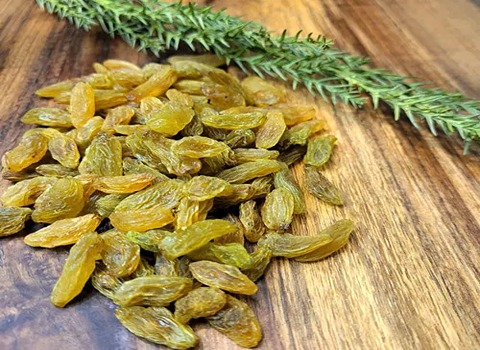خرید کشمش کاشمر عمده + قیمت فروش استثنایی