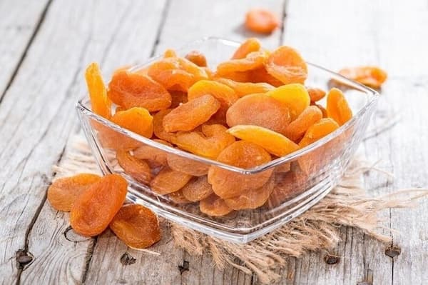 خرید و فروش آلو قیسی خشک با شرایط فوق العاده