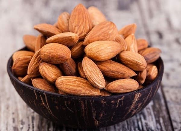 قیمت خرید مغز بادام درختی با فروش عمده