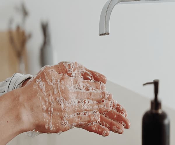 قیمت خرید مایع دستشویی عطری با فروش عمده