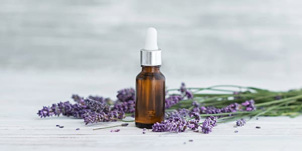 خرید اسانس روغنی اسطوخودوس + قیمت فروش استثنایی