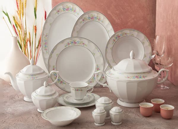 خرید و فروش سرویس ظرف چینی سفید ساده با شرایط فوق العاده