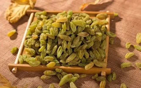 قیمت خرید کشمش صادراتی کاشمر + فروش ویژه