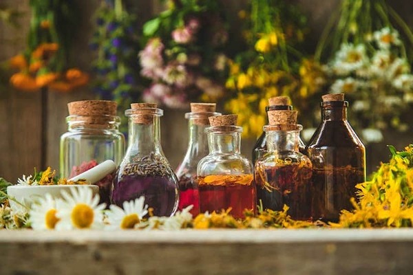 قیمت خرید عرق رازیانه اصل + فروش ویژه