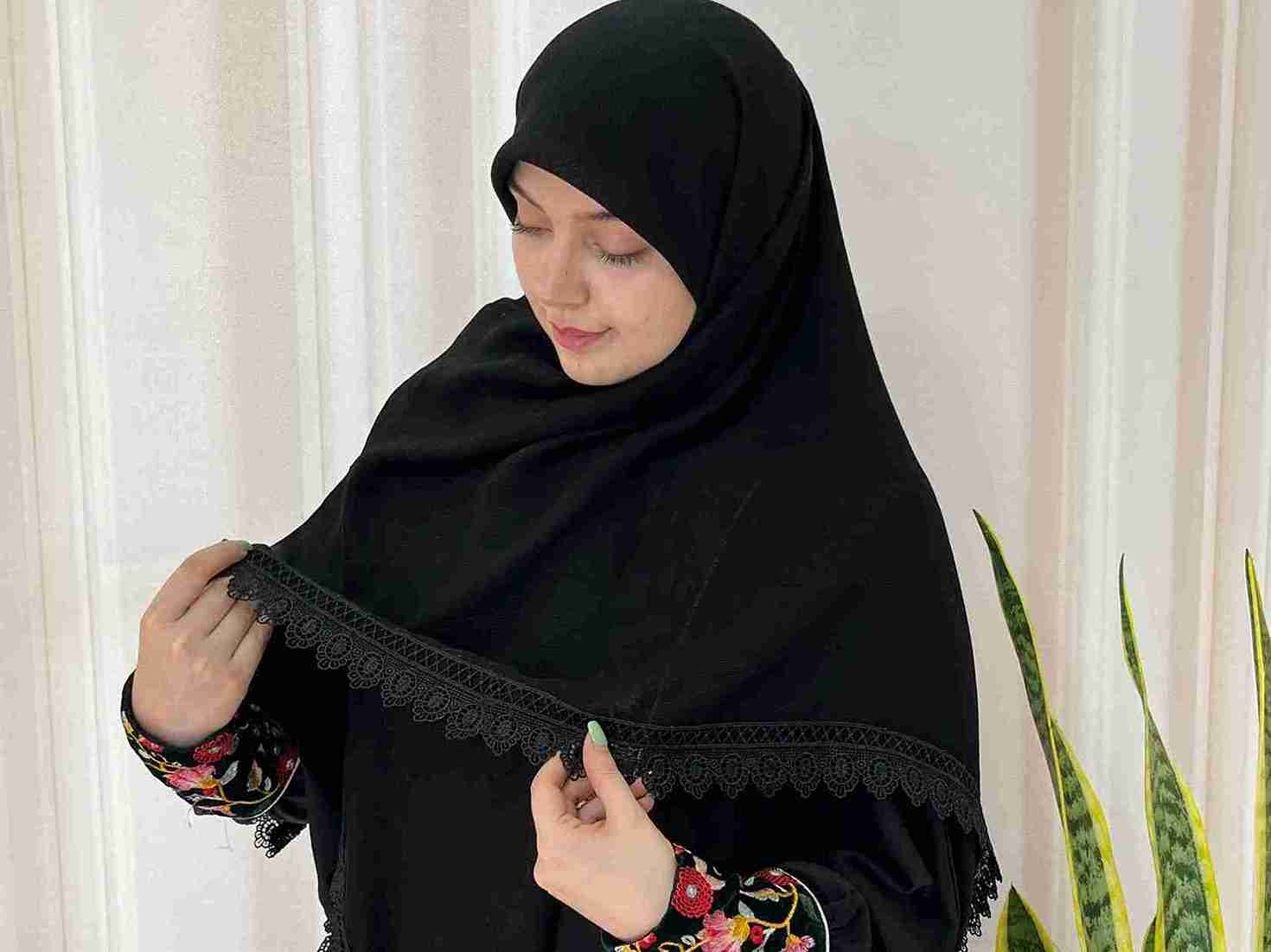 خرید و فروش روسری مشکی دور گیپور با شرایط فوق العاده
