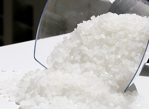 قیمت و خرید مستربچ سفید یخچالی