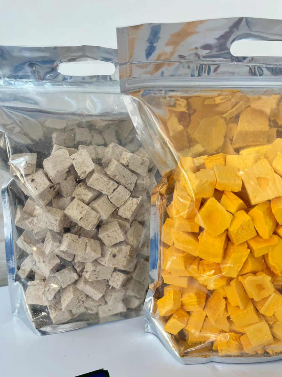 فروش بستنی کیلویی با طعم کاکائو + قیمت به صرفه