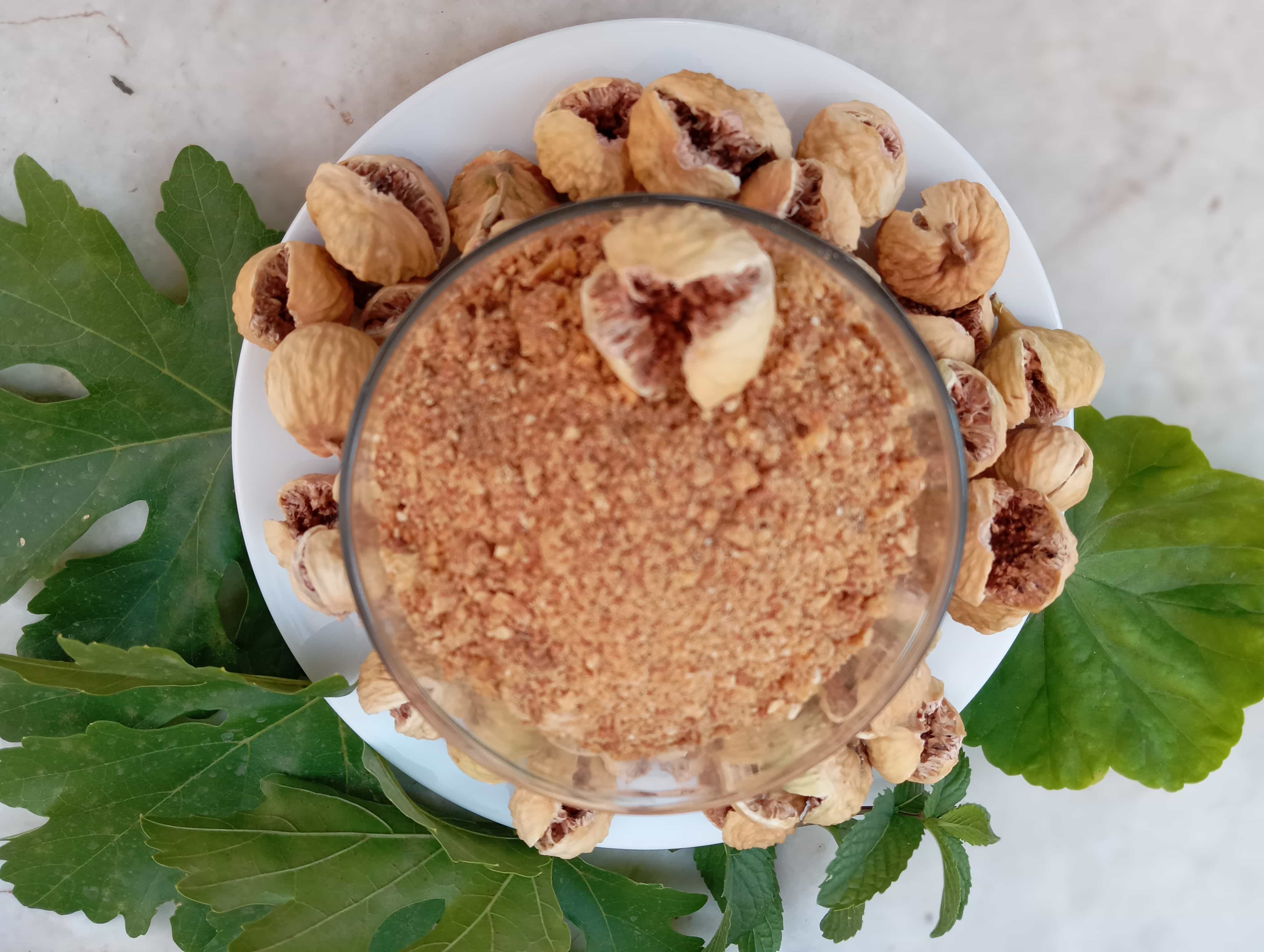 خرید انجیر خشک و پودر